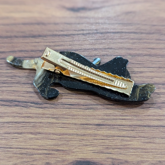 Cat Hair Clip - Picture 2 of 2